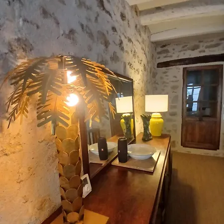 Holiday home Maison Ancienne Pleine De Charme
