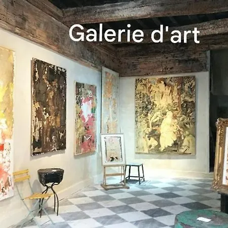 Holiday home Maison Ancienne Pleine De Charme Pezenas